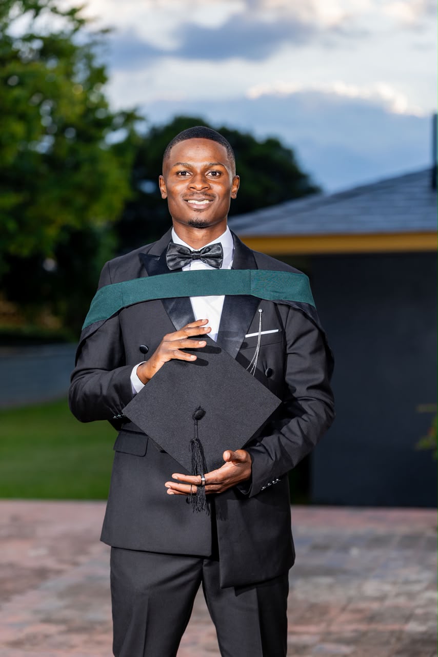 Phathutshedzo Tshikhovhokhovho — Data Scientist & ML Engineer